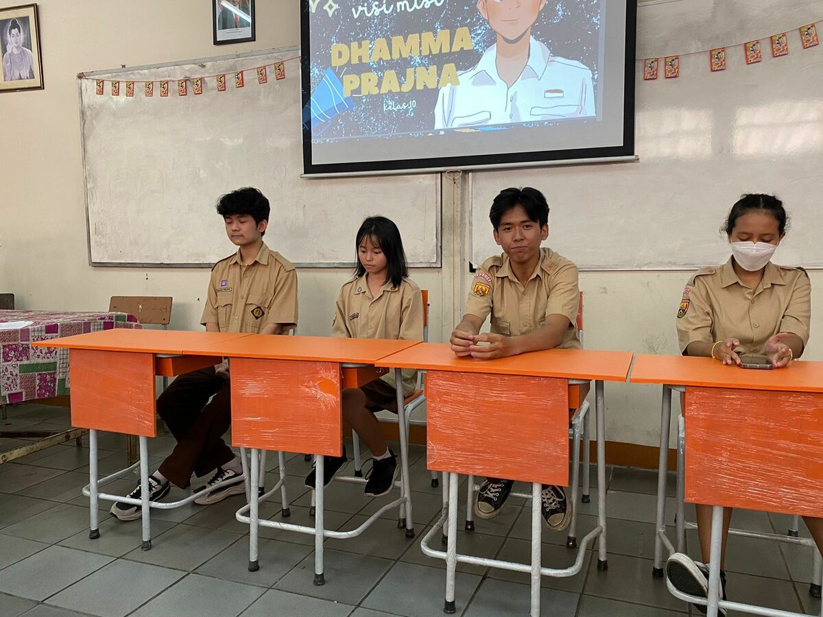 Siswa SMA Ananda dalam kegiatan sekolah